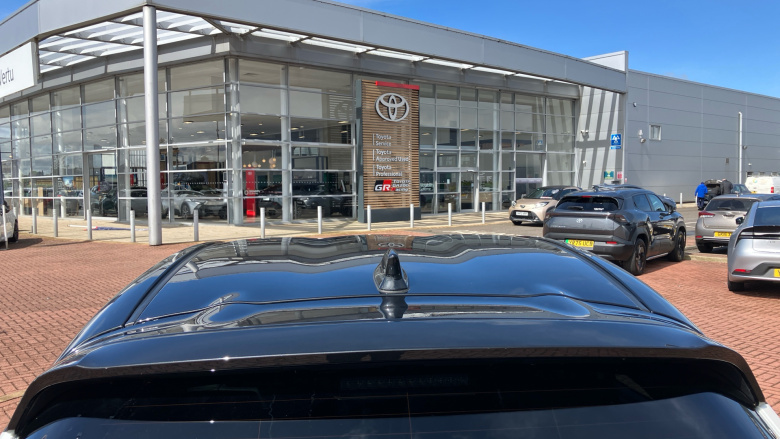 Toyota Yaris 1.5 Hybrid Dynamic 5dr CVT Hybrid Hatchback